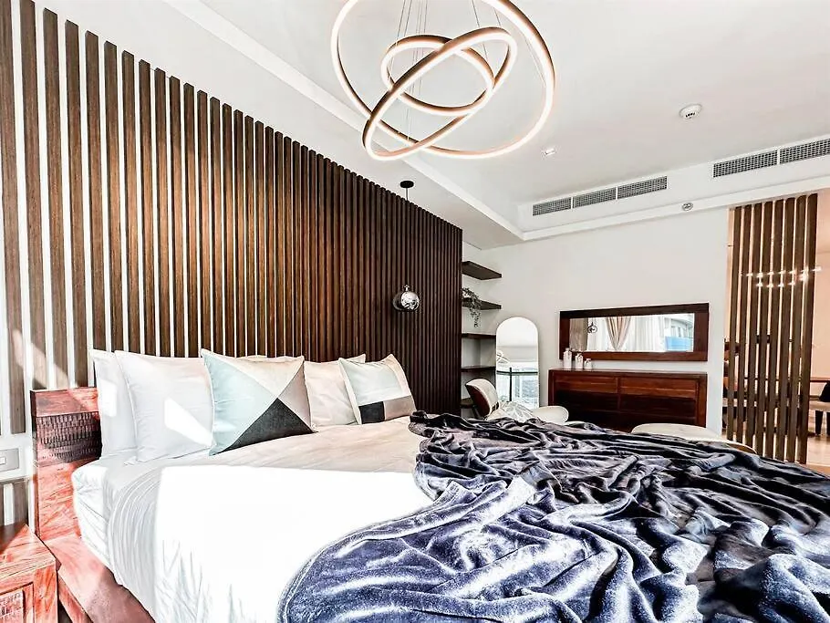 Trophy - Private Office Solace Suite Dubai United Arab Emirates