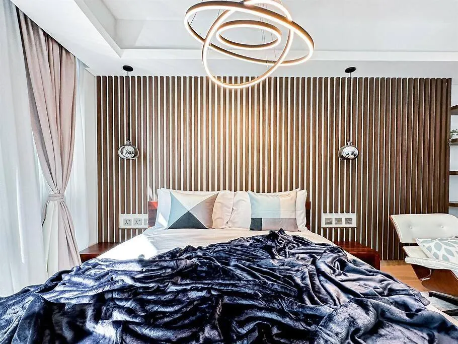 Trophy - Private Office Solace Suite Dubai Apartment
